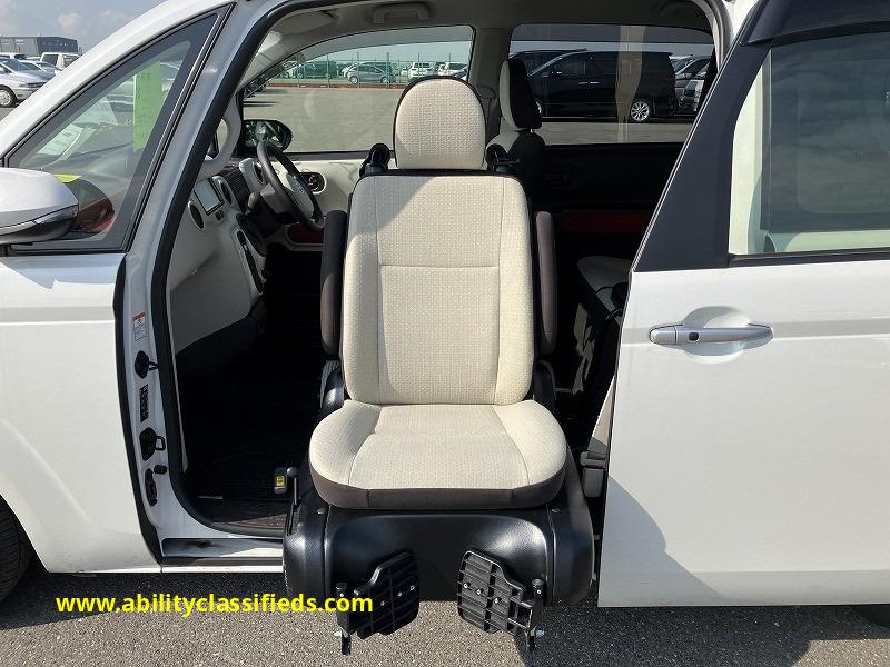 Toyota Porte Wellcab Wheelchair Accessible Vehicle MY 2019